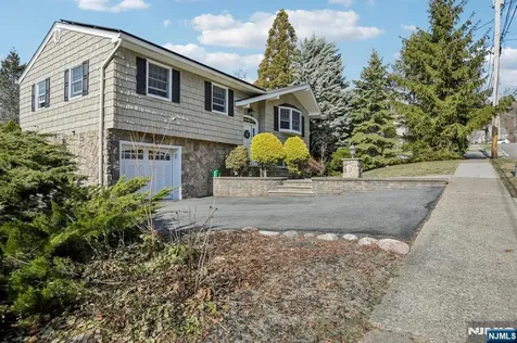 27 Borman Drive Wanaque NJ 07465