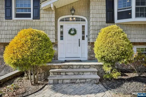 27 Borman Drive Wanaque NJ 07465