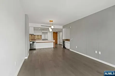 320 Adolphus Avenue Cliffside Park NJ 07010