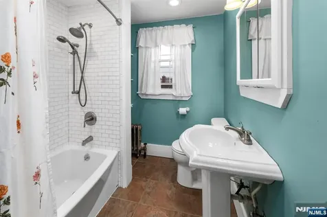 113 Meadowbrook Avenue Wanaque NJ 07465