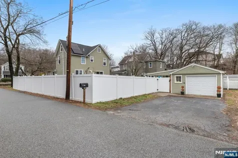 113 Meadowbrook Avenue Wanaque NJ 07465