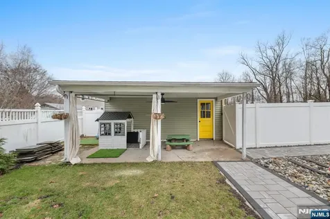 113 Meadowbrook Avenue Wanaque NJ 07465