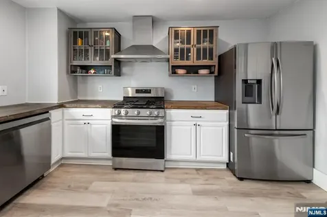 113 Meadowbrook Avenue Wanaque NJ 07465