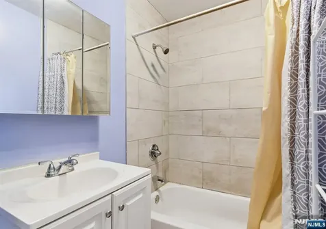 29 Victoria Avenue Newark NJ 07104