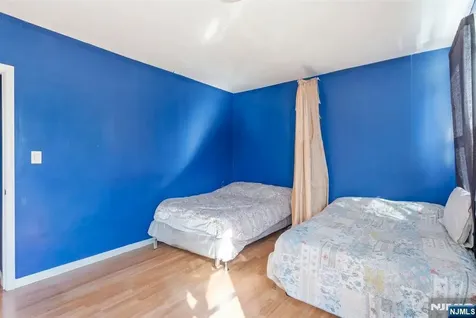 29 Victoria Avenue Newark NJ 07104
