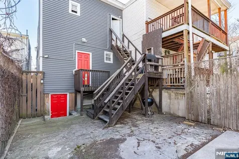 29 Victoria Avenue Newark NJ 07104