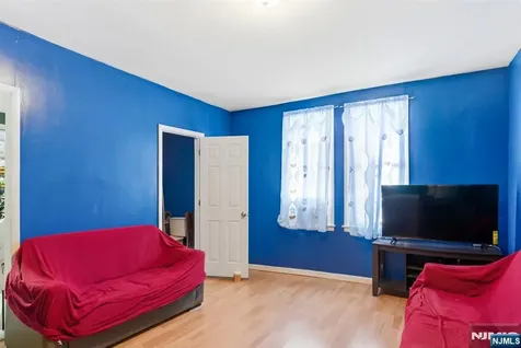 29 Victoria Avenue Newark NJ 07104