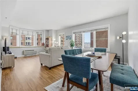 5114 City Place Edgewater NJ 07020