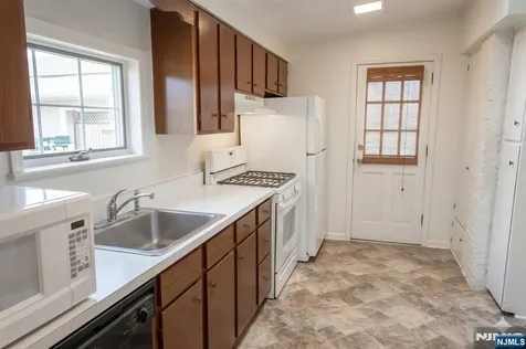 222 Claremont Avenue Verona NJ 07044