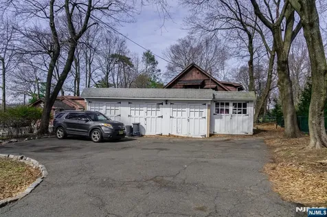 222 Claremont Avenue Verona NJ 07044