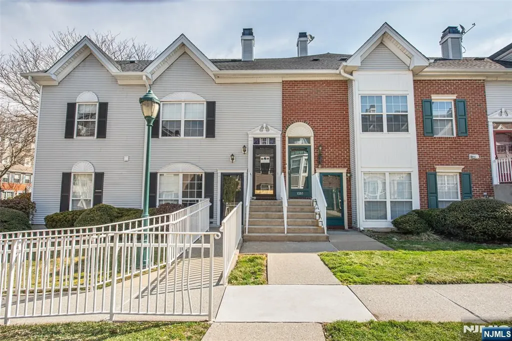 1060 Chedworth Circle Mahwah NJ 07430
