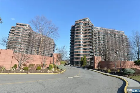 100 Carlyle Drive Cliffside Park NJ 07010