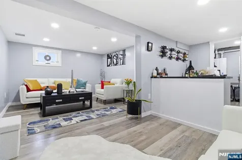 346 Harding Avenue Clifton NJ 07011