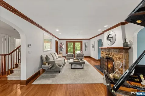 127 Westervelt Avenue Tenafly NJ 07670