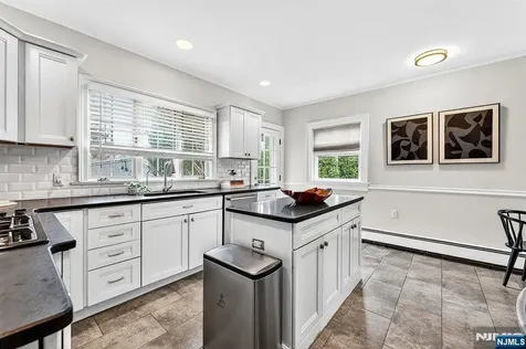 170 Christopher Street Montclair NJ 07042