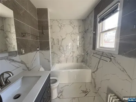 282 Harding Avenue Teaneck NJ 07666