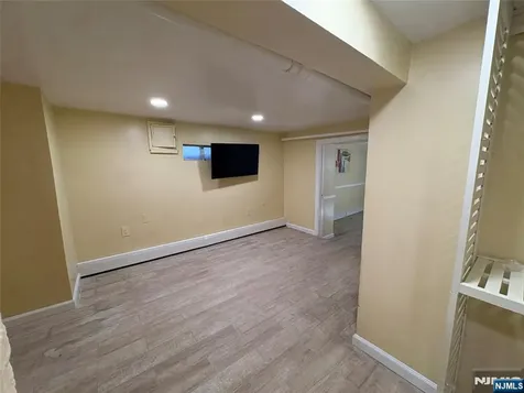 282 Harding Avenue Teaneck NJ 07666