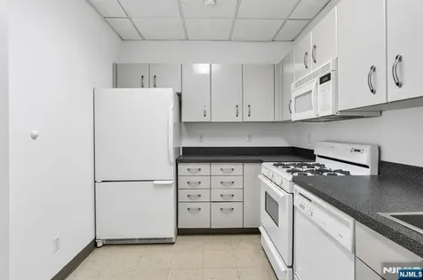 309 Argyle Place Kearny NJ 07032