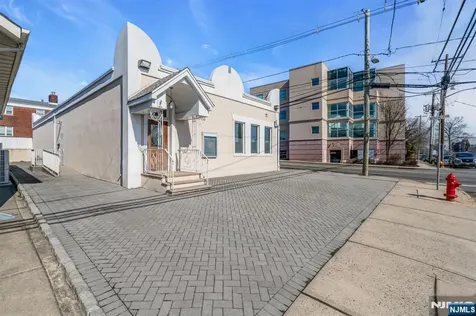 309 Argyle Place Kearny NJ 07032