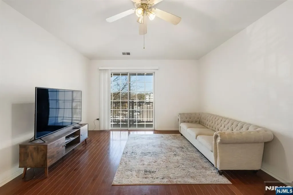 1131 Waterford Drive Edison NJ 08817