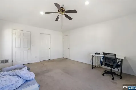 1131 Waterford Drive Edison NJ 08817