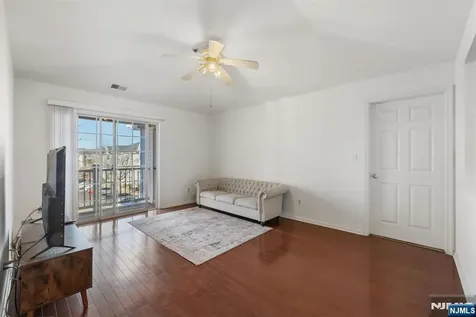 1131 Waterford Drive Edison NJ 08817