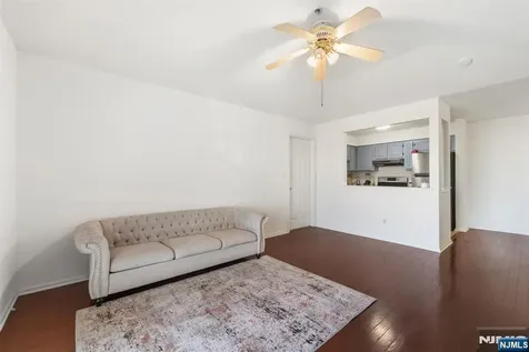 1131 Waterford Drive Edison NJ 08817