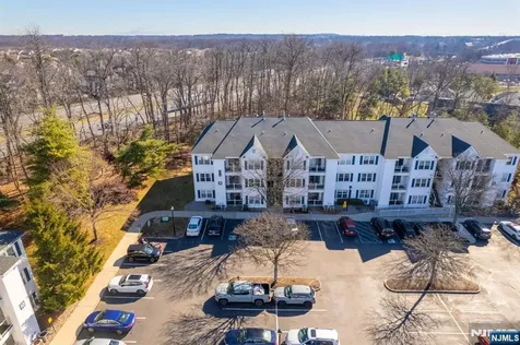 1131 Waterford Drive Edison NJ 08817