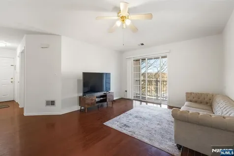 1131 Waterford Drive Edison NJ 08817
