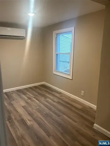 172 Main Street Paterson NJ 07522