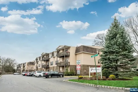 112 Cannella Way Riverdale Borough NJ 07457