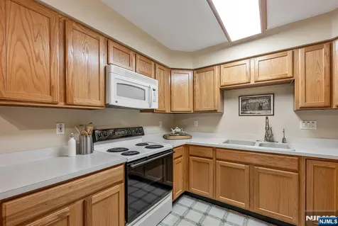 112 Cannella Way Riverdale Borough NJ 07457