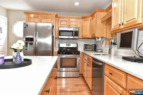321 John Ochs Drive Saddle Brook NJ 07663