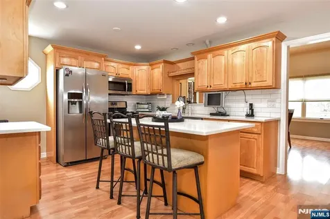 321 John Ochs Drive Saddle Brook NJ 07663