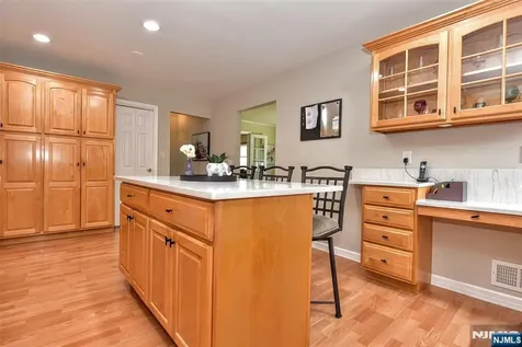 321 John Ochs Drive Saddle Brook NJ 07663