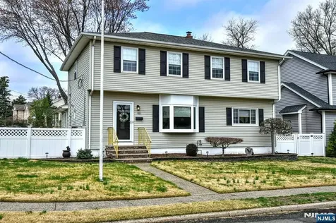 321 John Ochs Drive Saddle Brook NJ 07663
