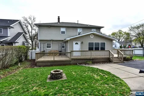 321 John Ochs Drive Saddle Brook NJ 07663