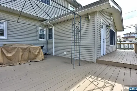 321 John Ochs Drive Saddle Brook NJ 07663
