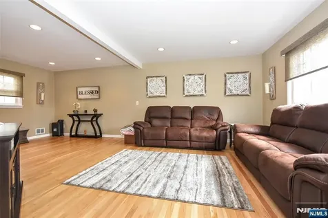 321 John Ochs Drive Saddle Brook NJ 07663