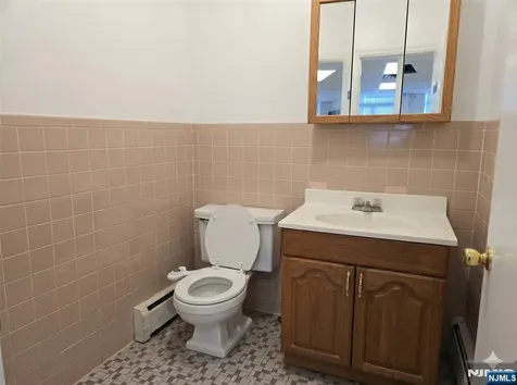 478 11th Street Palisades Park NJ 07650