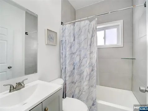 76 Amherst Street East Orange NJ 07018