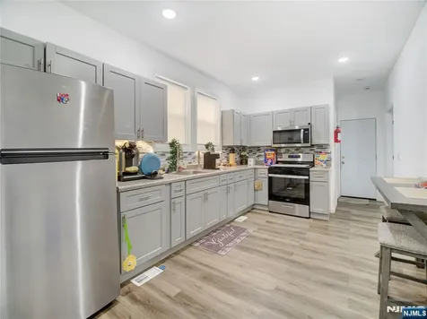 76 Amherst Street East Orange NJ 07018
