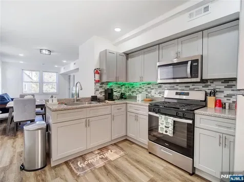 76 Amherst Street East Orange NJ 07018