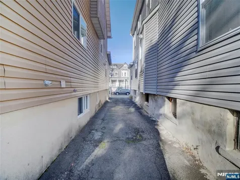 76 Amherst Street East Orange NJ 07018