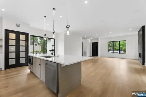 1 Bancroft Place Cresskill NJ 07626