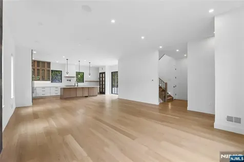 1 Bancroft Place Cresskill NJ 07626