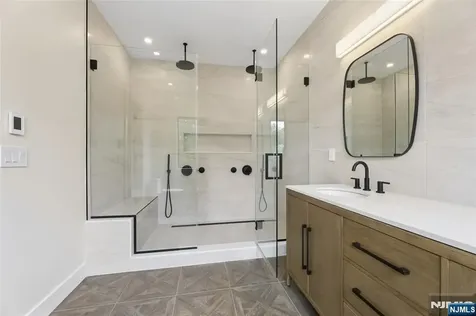 1 Bancroft Place Cresskill NJ 07626