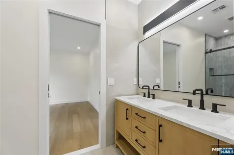 1 Bancroft Place Cresskill NJ 07626