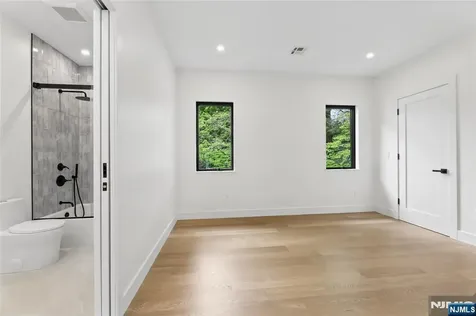 1 Bancroft Place Cresskill NJ 07626