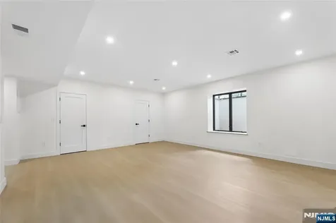 1 Bancroft Place Cresskill NJ 07626